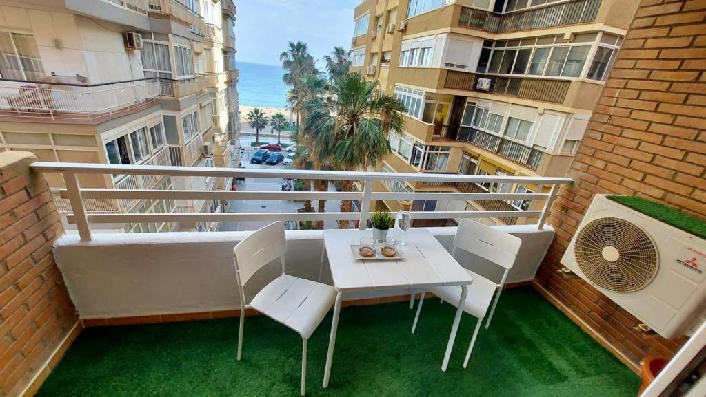 Apartamento Malagueta Blue Málaga Exterior foto